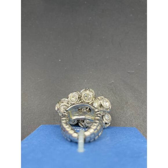 SimplyVera VERA WANG Silver Tone Dangling Clear Crystal Stretch Ring New - Picture 6 of 7